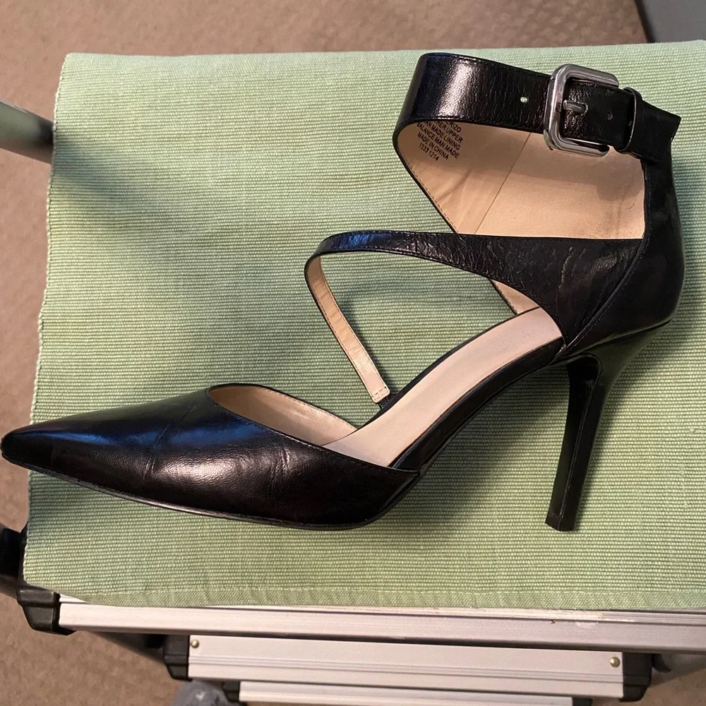 Nine West Elegant Black Ankle Strap Heels - Picture 7 of 10
